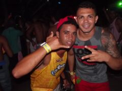 Oktober 10 Anos